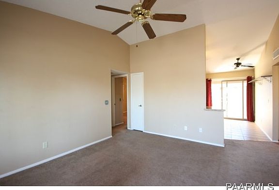 3rd image of 402 E Oraibi Dr