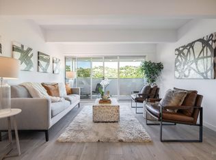 290 Via Casitas APT 204, Kentfield, CA