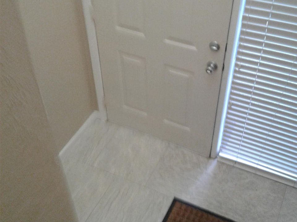 1st image of 10 Salisbury Ct