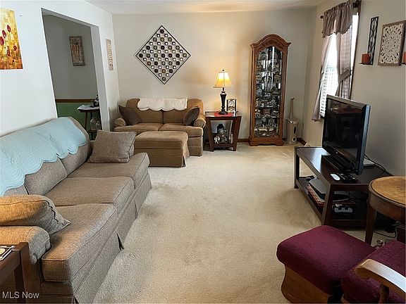 3rd image of 4614 Deopham Green Dr