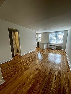 3rd image of 142-07 Hoover Ave #616