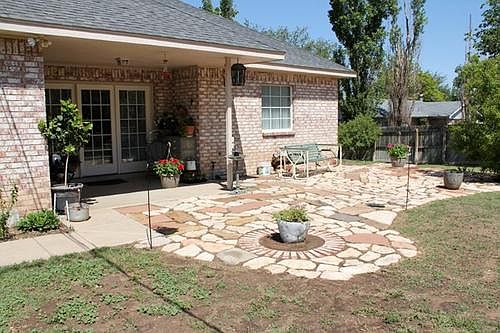 3rd image of 7100 Applewood Dr