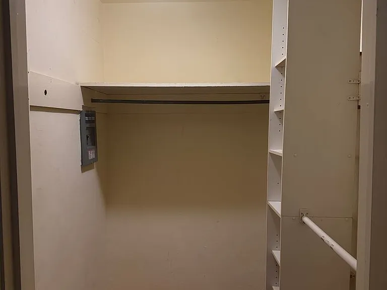 100 E Church St #7 — Photo 12