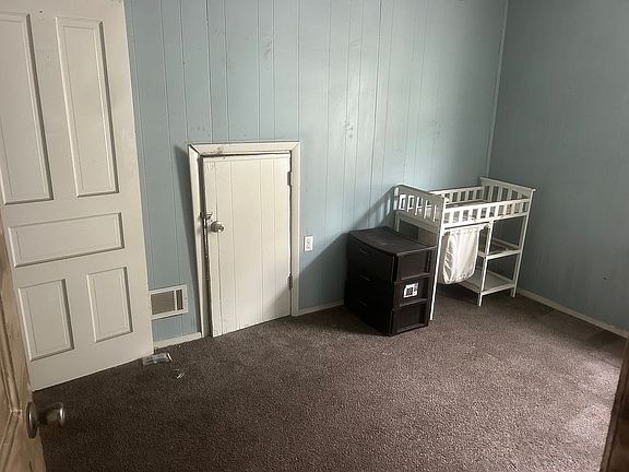 3rd image of 442 Ohio Ave