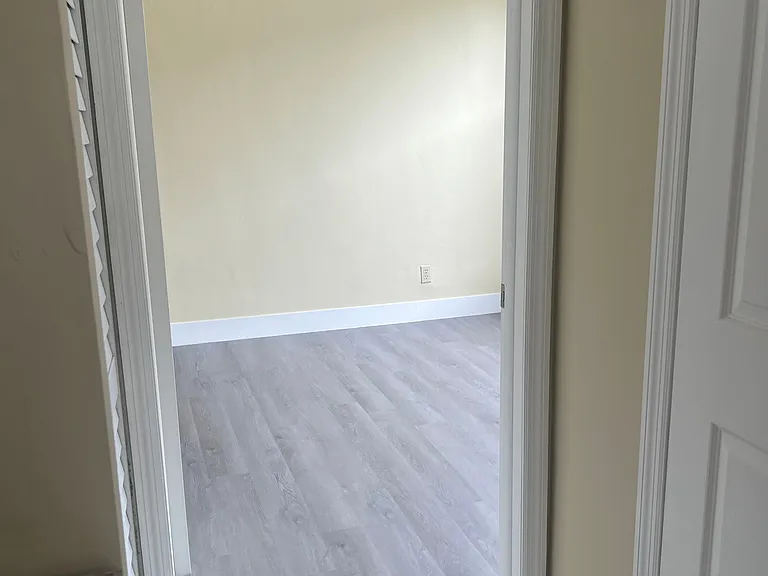4215 Sheridan Ave #6 — Photo 4