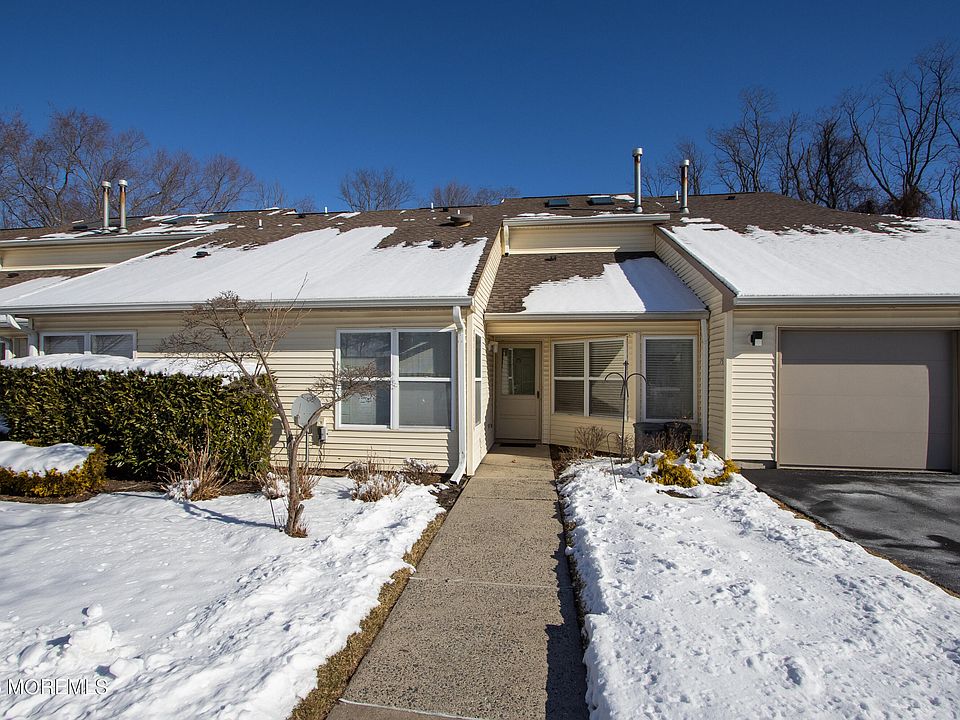 1st image of 75 Aspen Avenue