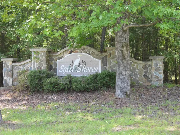 13 Colonels Cir, Ridgeway, SC 29130