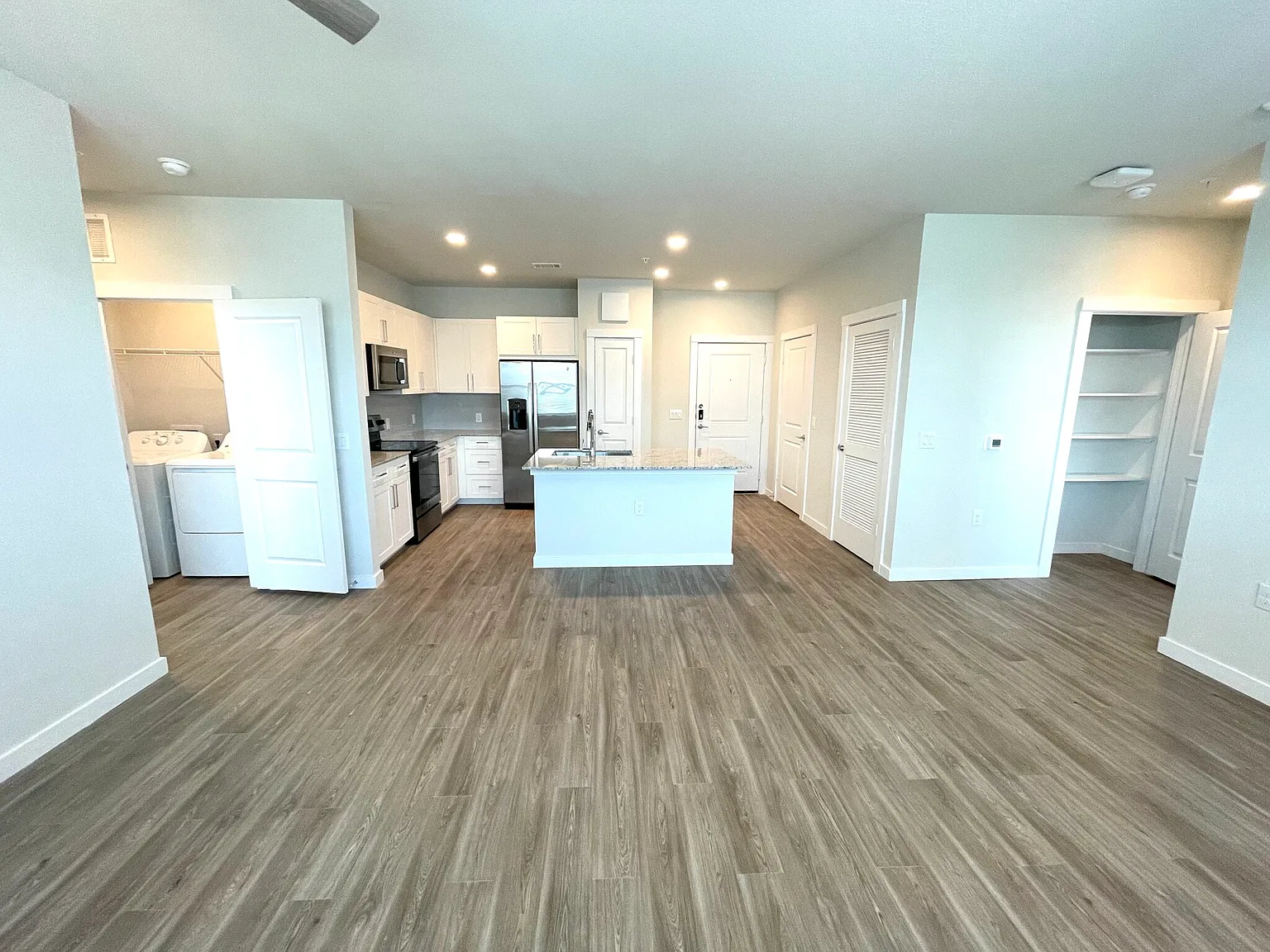2 bed, 2.0 bath, 1150 sqft, $1,399 — Photo 1