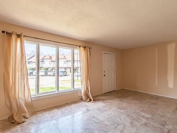 5th image of 1806 Ashborough Cir SE APT B