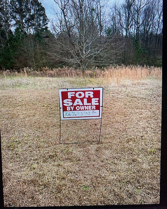 It has a creek