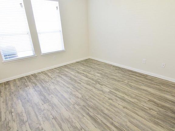 5th image of 18210 Bethany Manor Ct