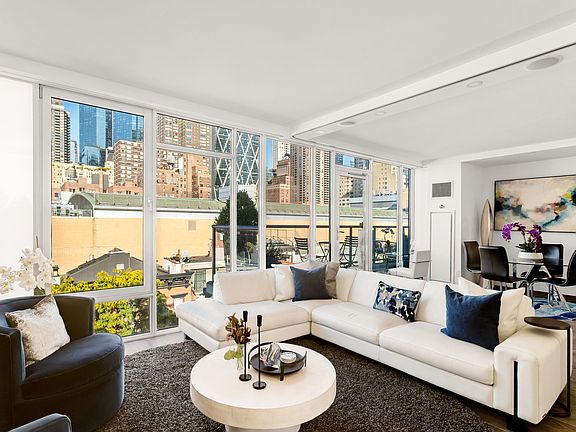 3rd image of 350 W 53rd St Penthouse B