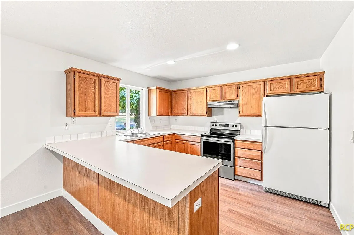 3978 SW Pinewood Way - 3978 — Photo 3