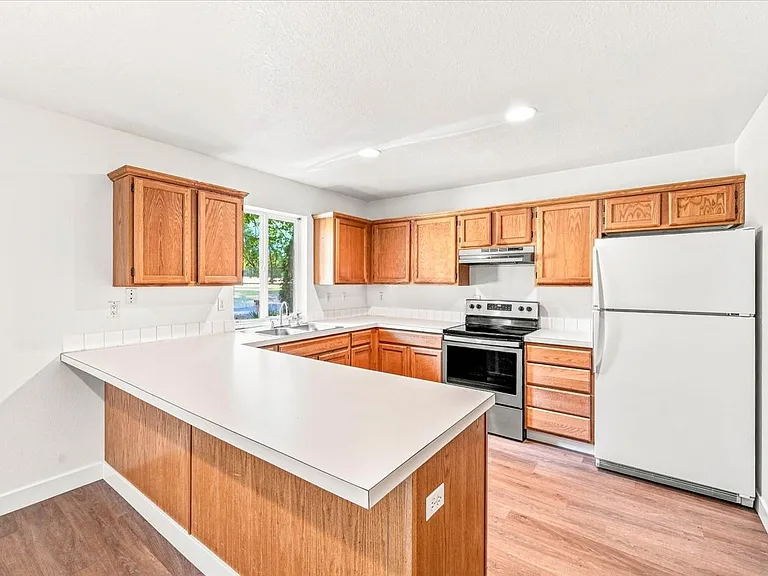 3978 SW Pinewood Way #3978 — Photo 3