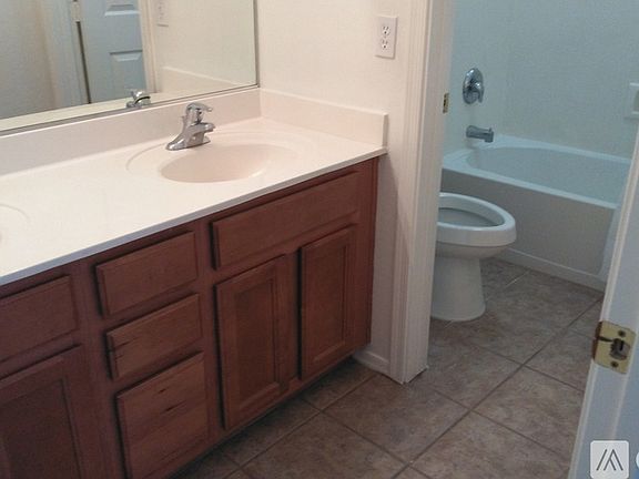 5th image of 17375 W Hilton Ave