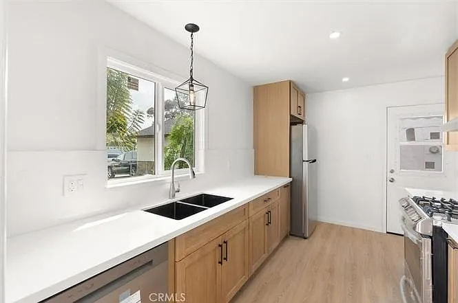 22025 Garston Ave — Photo 8
