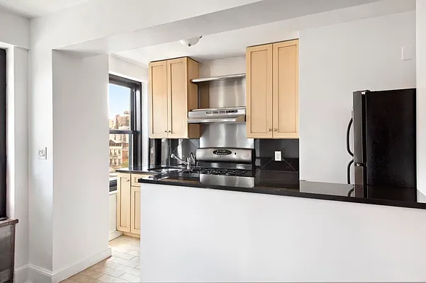 Sold by Patrick Quagliano, LREB | media 4