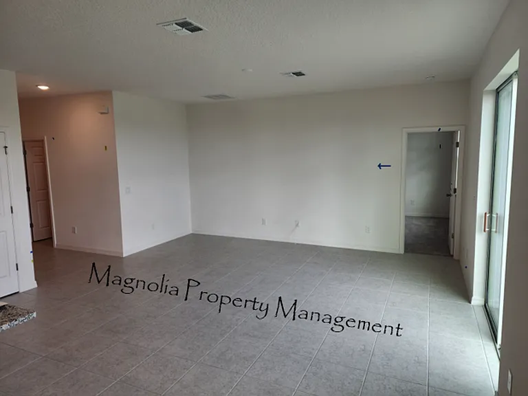 751 Richmond Estate Ave — Photo 9