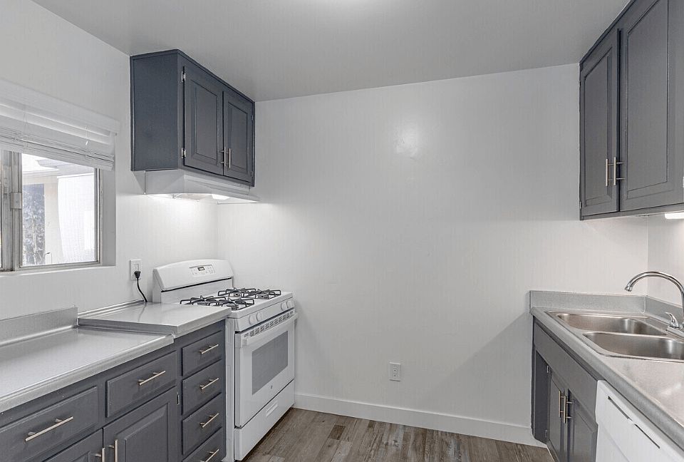 Ivanhoe Village Apartments 2675 Fletcher Pkwy El Cajon CA Zillow