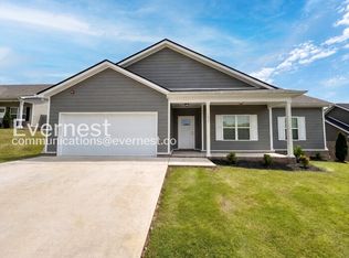 1032 Echo Ridge Rd, Columbia, TN 38401