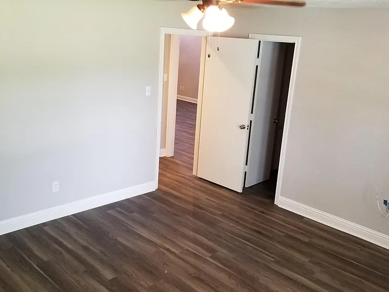2523 Castle Pl — Photo 14
