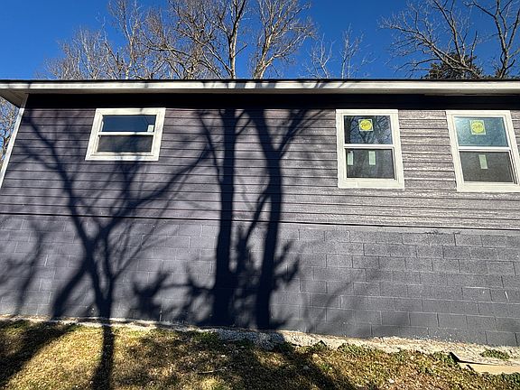 3rd image of 5 Fuller St #B