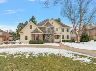 2664 Austin Trl, Saint Joseph, MI 49085