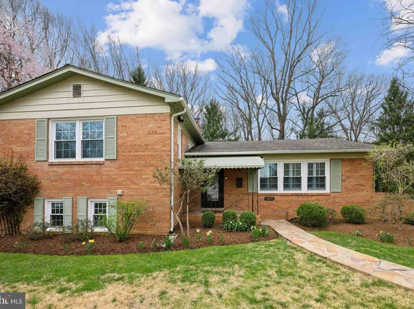 10601 Meadowhill Rd, Silver Spring, MD 20901