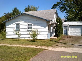 212 N Farwell St, Verndale, MN 56481