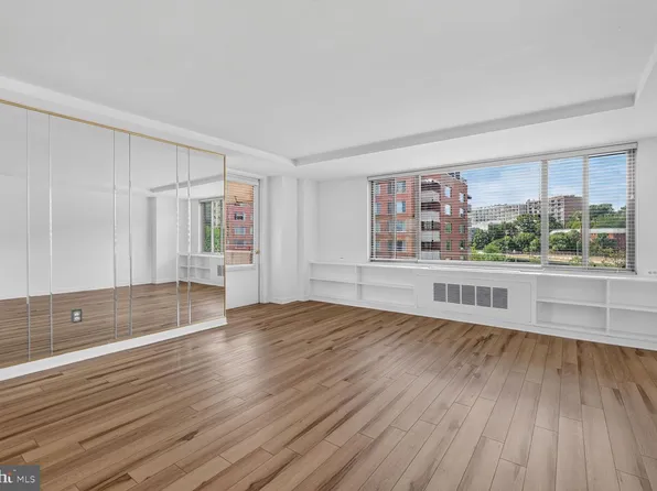 1121 Arlington Blvd APT 743, Arlington, VA 22209