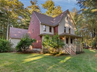8 Twilight Trl, Richmond, RI 02892