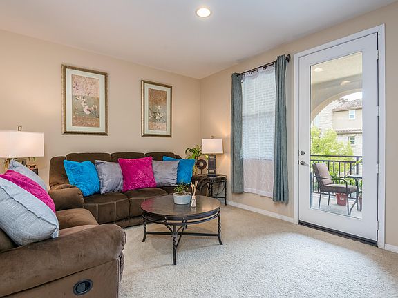 4th image of 243 Riverdale Ct APT 419