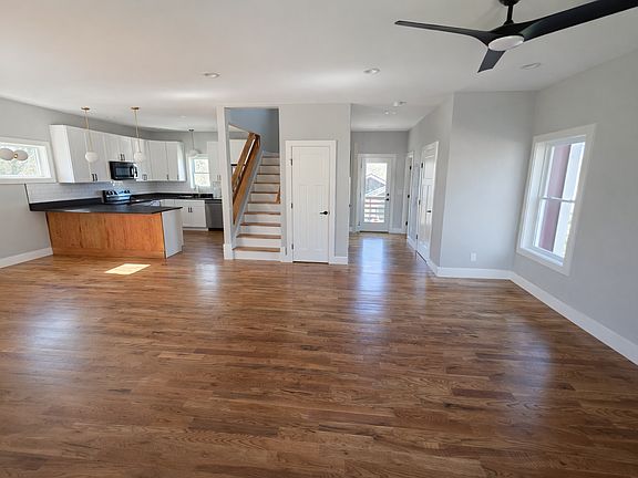 3rd image of 346 Hazel Mill Rd