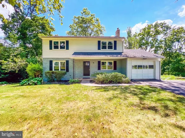 1052 S Keim St, Pottstown, PA 19465
