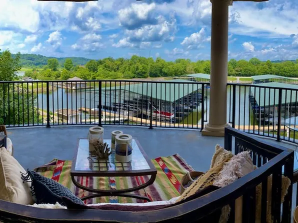 400 Warioto Way APT 304, Ashland City, TN 37015