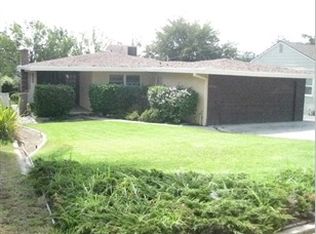 2232 Cross St, La Canada Flintridge, CA 91011