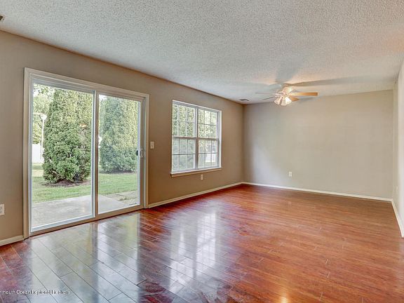 3rd image of 2903 Greenspire Ct