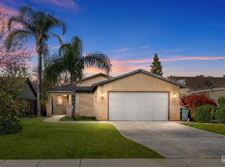 5914 Siena Ln, Bakersfield, CA 93308