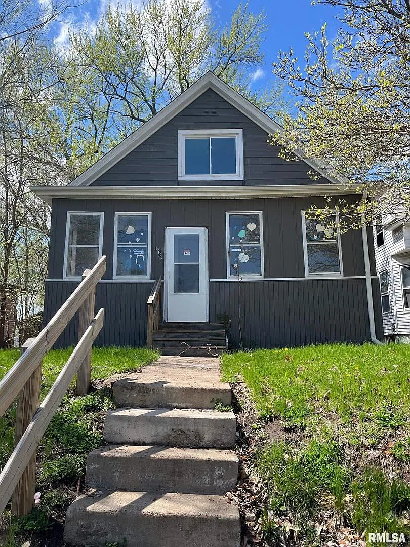 1524 12th St photo 1