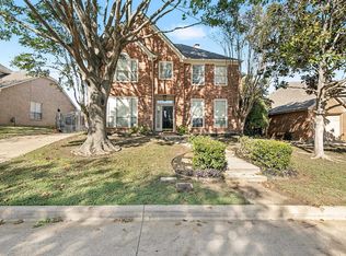 6908 Mesa Dr, Fort Worth, TX 76132