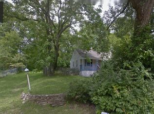 618 NE 37th St, Kansas City, MO 64116