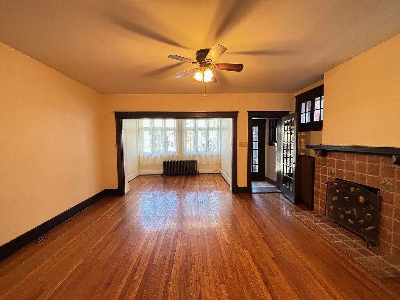2 bed, 1.5 bath, $1,400 — Photo 1