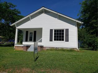 539 Columbia Ave, Ramseur, NC 27316