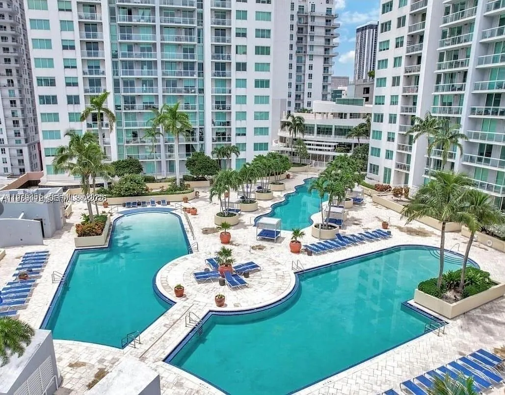 Vizcayne North Condo — Photo 1