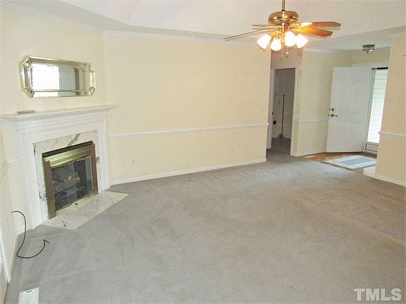 4th image of 1646 Rogers Pointe Ln