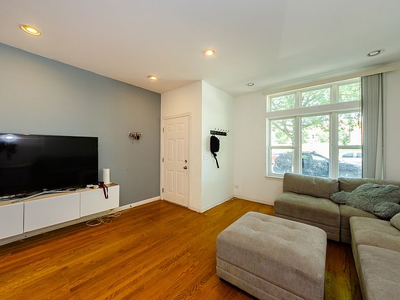 5th image of 5343 W Galewood Ave