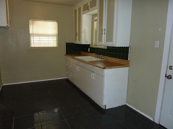 2nd image of 9217 Tobias Ave