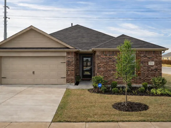 1404 Skyline Dr, Denton, TX 76207