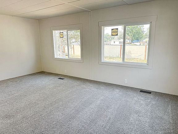 4th image of 749 Ritter Ave
