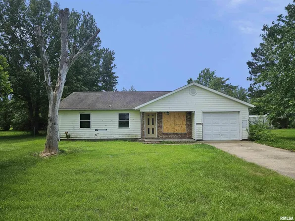 1605 E Pickett Ln, Marion, IL 62959